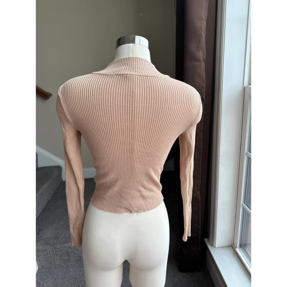 Divided H&M tan ribbed semi cropped quarter zip top, size XS - Picture 5 of 7